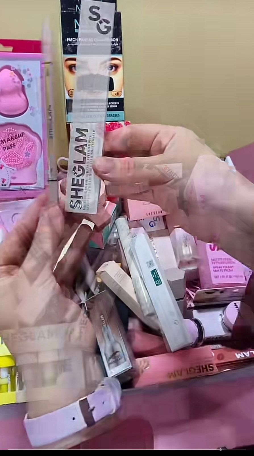 MAKEUP DEAL in 2300 Only