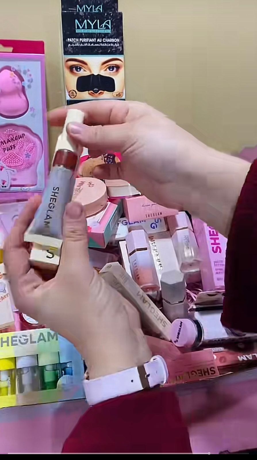 MAKEUP DEAL in 2300 Only